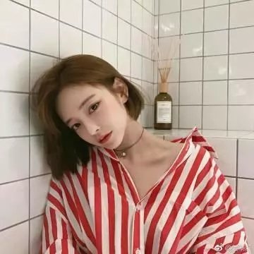 春色无边满绿波